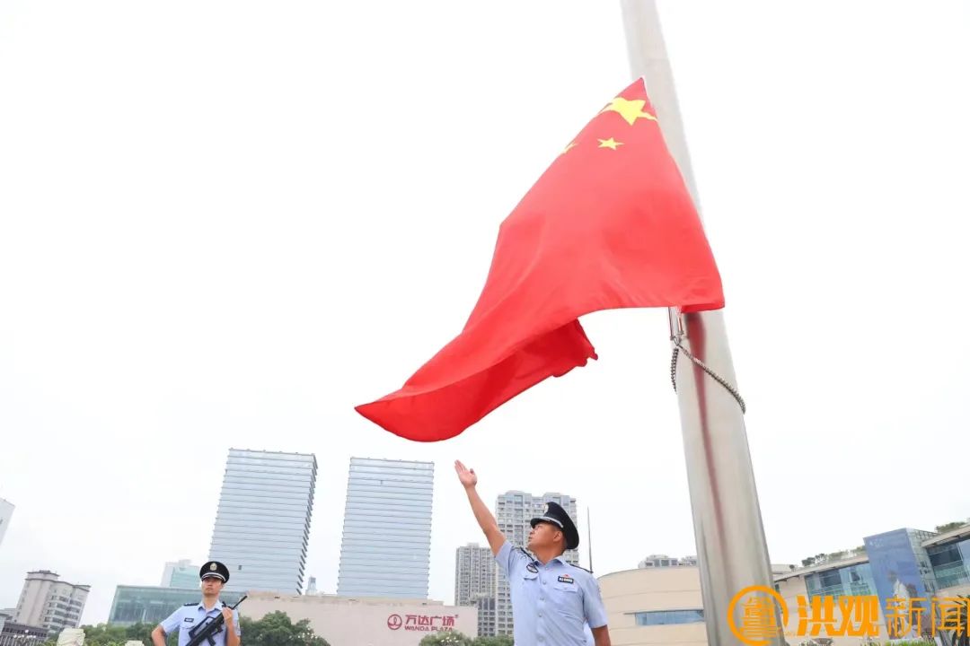 6月1日,来八一广场看升国旗吧!
