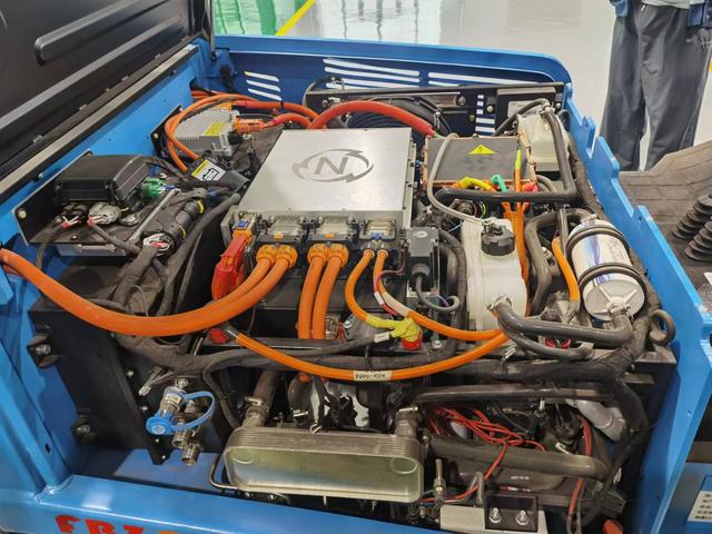 北疆绿潮奔涌丨探寻稀土"变幻"的奥秘