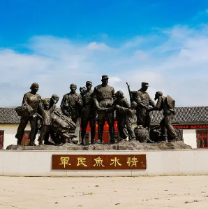 参观八路军胶东军区机关旧址纪念馆,来一场"胶东保卫战"真人cs,正面