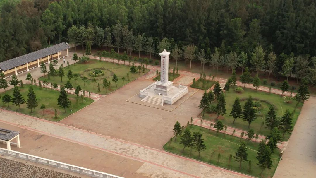 澄迈玉包港登陆作战纪念碑是澄迈县人民政府为纪念人民解放军渡海部队