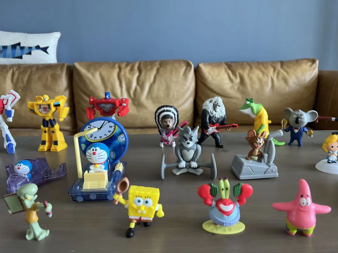 只有麦当劳,才把成年人当小孩哄