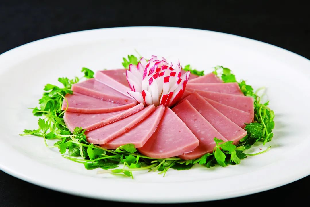 早中晚都能吃,为啥偏偏叫午餐肉?