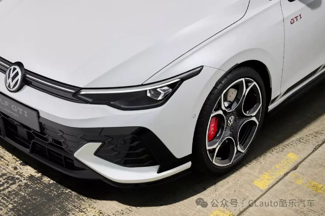 大众发布全新高尔夫gti与gti clubsport,最强前驱高尔夫,进入5秒