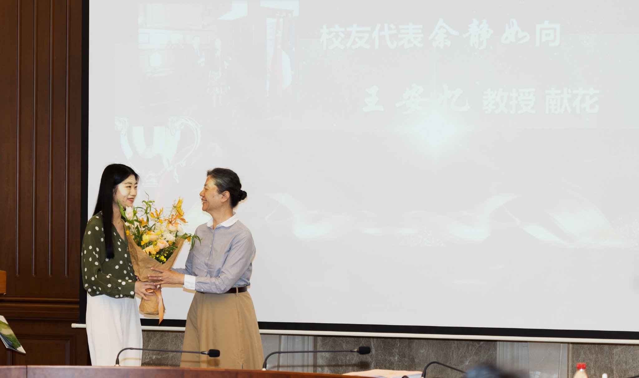 全国首个"创意写作专业硕士学位点"经教育部批准在复旦大学中文