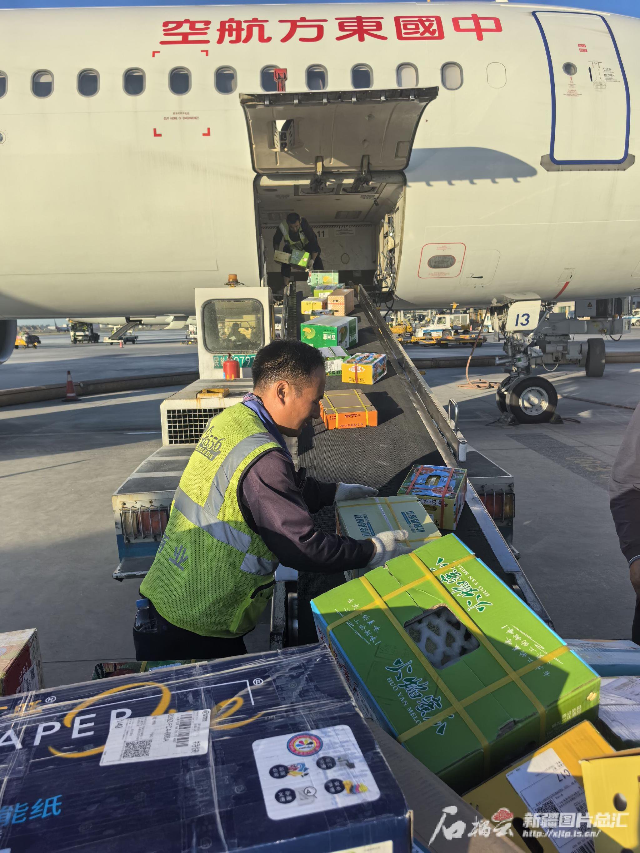 乌鲁木齐国际机场单日货邮吞吐量突破800吨