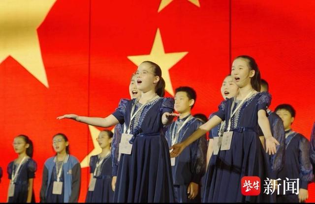 无锡市少年宫合唱团《歌唱祖国》"让我们长长长,向上生长.