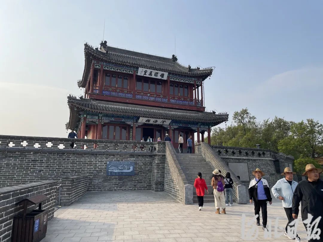 山海关长城40年:从捐款修复到再现雄姿