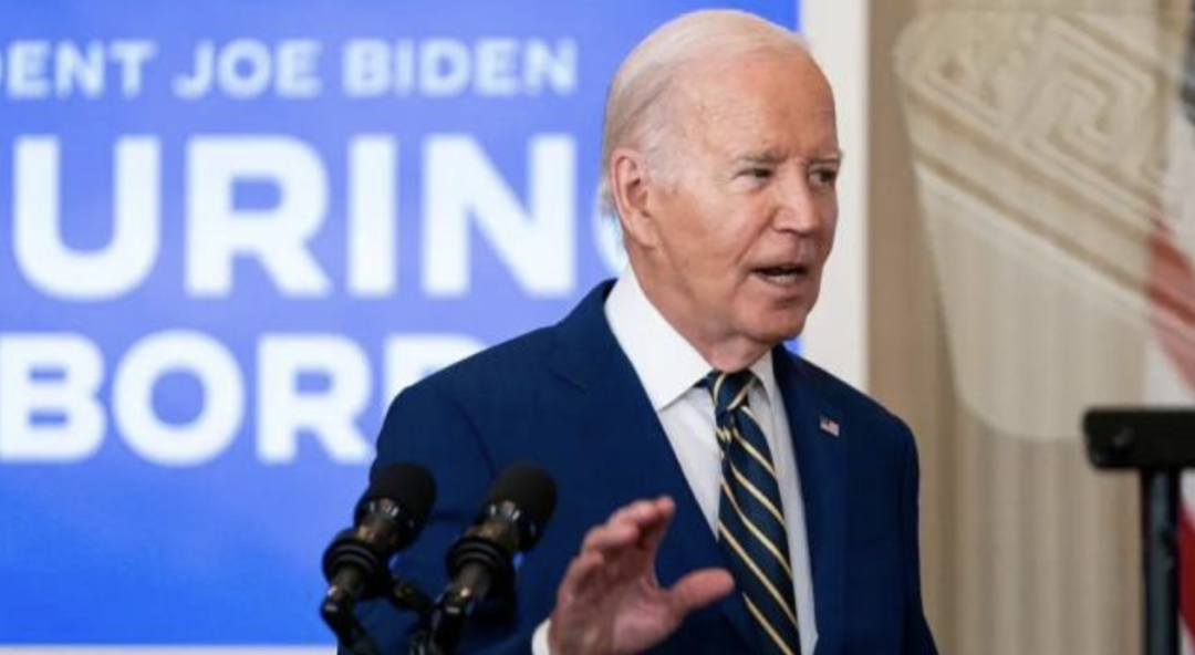 当地时间4日,美国总统拜登宣布采取一项行政措施,规定当美墨边境入境