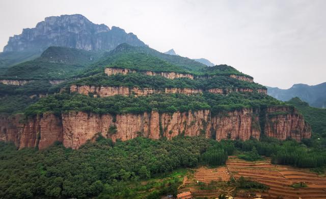 河南新乡:太行山大峡谷流水淙淙