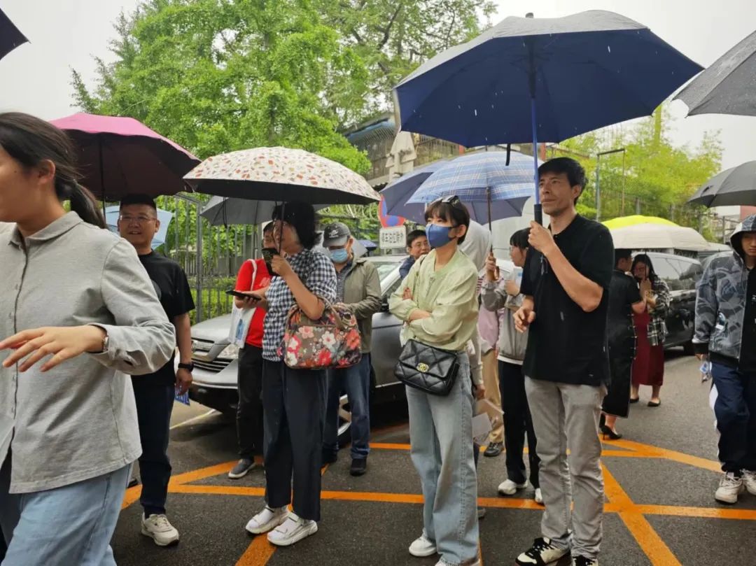 历经风雨,不负少年志!直击东城考场