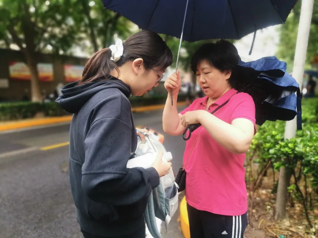历经风雨,不负少年志!直击东城考场