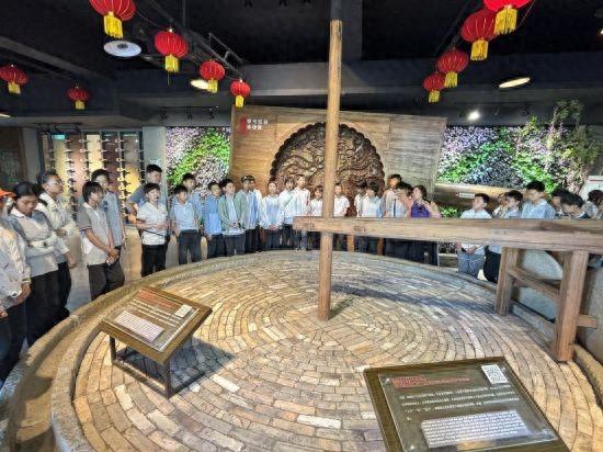 徽州糕饼博物馆是一家糕饼主题文化博物馆,也是徽州糕饼文化的大观园.