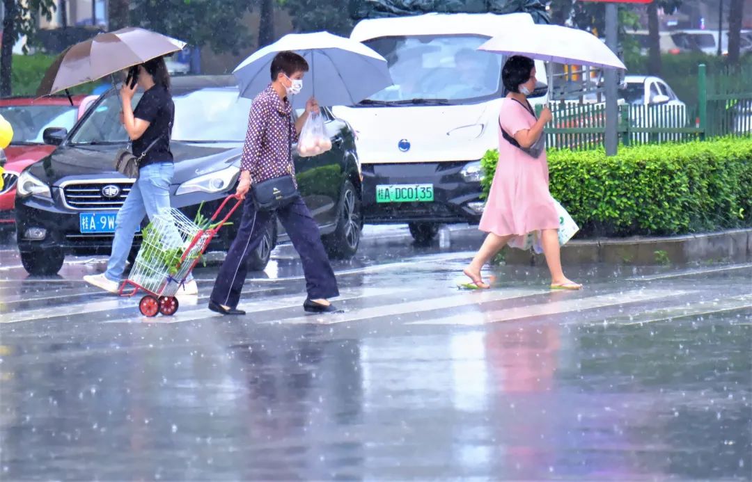 高考第三天,雨势将升级并进入此轮降雨最强阶段