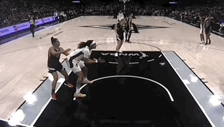 她拯救了wnba,却为何被疯狂针对?