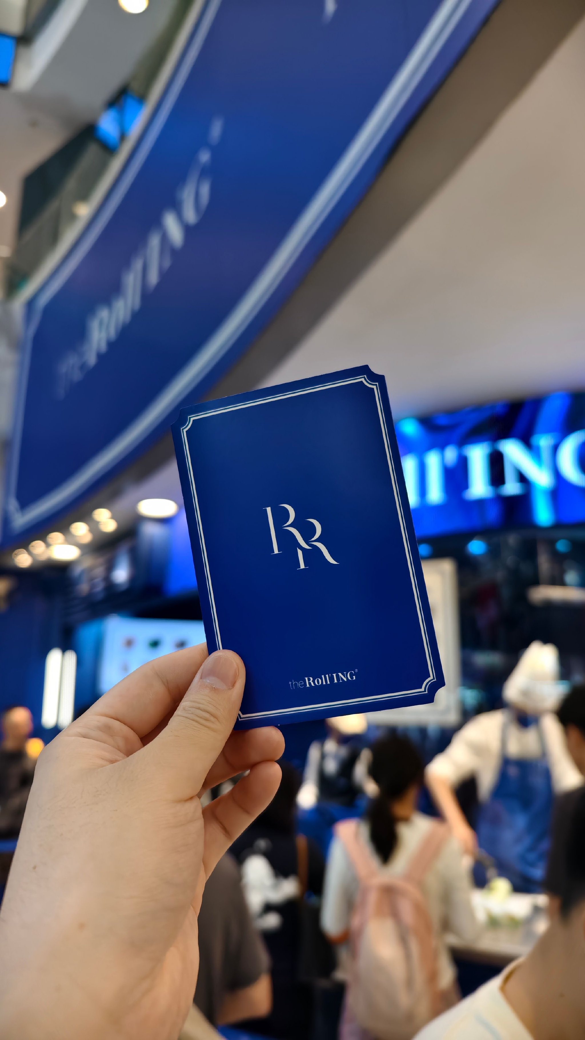买不起劳斯莱斯,但是这个the RollING手作瑞士卷还是可以买来尝尝的…|瑞士卷|手作|劳斯莱斯_新浪新闻