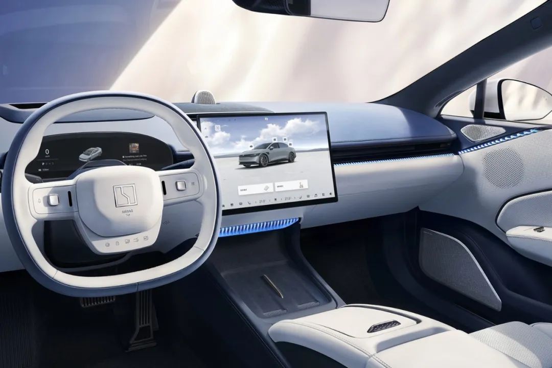 最低不到18万,都是国产实力担当,bba都得绕着走,闭眼买错不了!