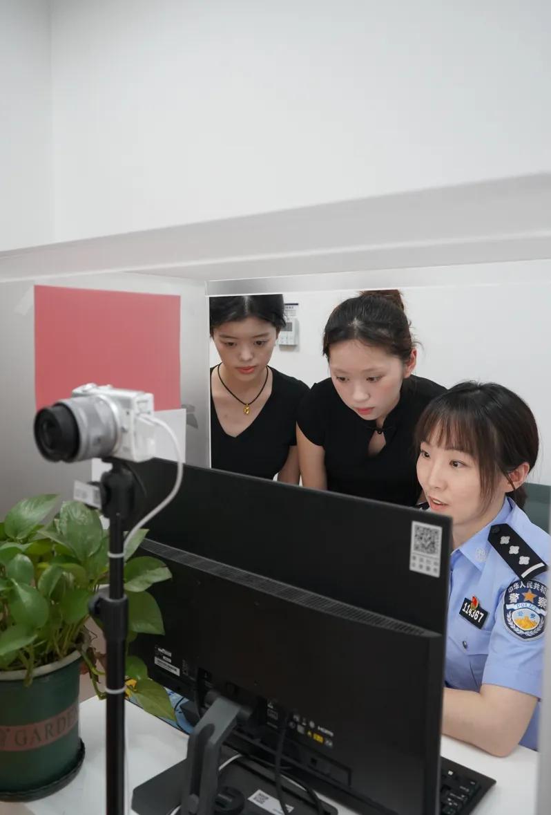 这个派出所拍的身份证照片为何这么好看?揭秘