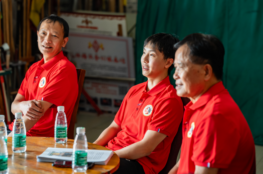 不输隔壁村,转眼就扒了三代!