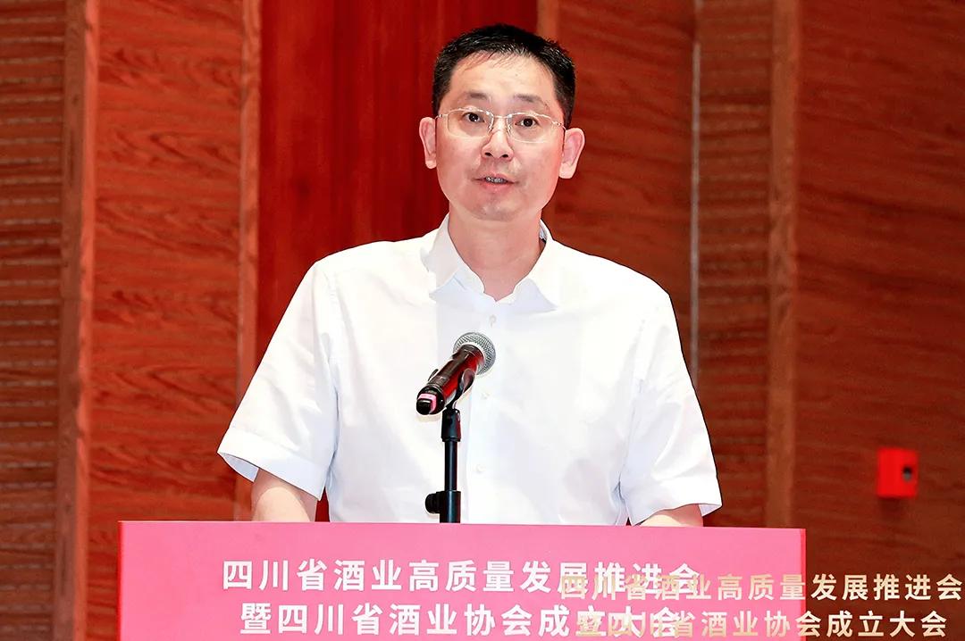 ▎谭晓政遂宁市委常委,射洪市委书记谭晓政也在会上表示,将全力建设