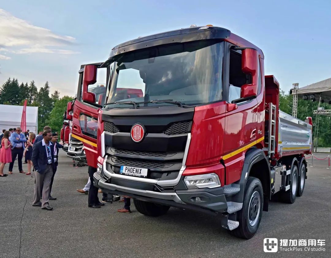 保留传奇机械结构,内饰外观史诗级升级,太脱拉发布新一代phoenix凤凰