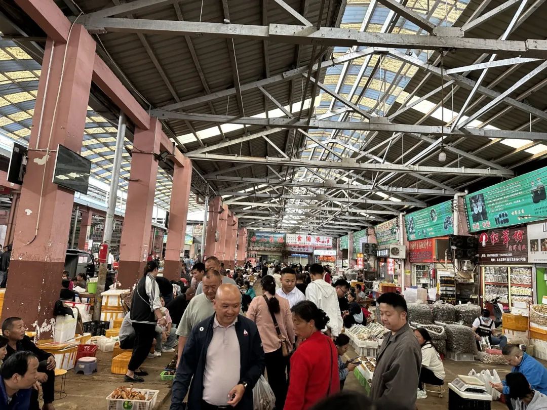 中心获悉,为精准防控野生菌中毒事件发生,野生菌中毒风险地区被分为高