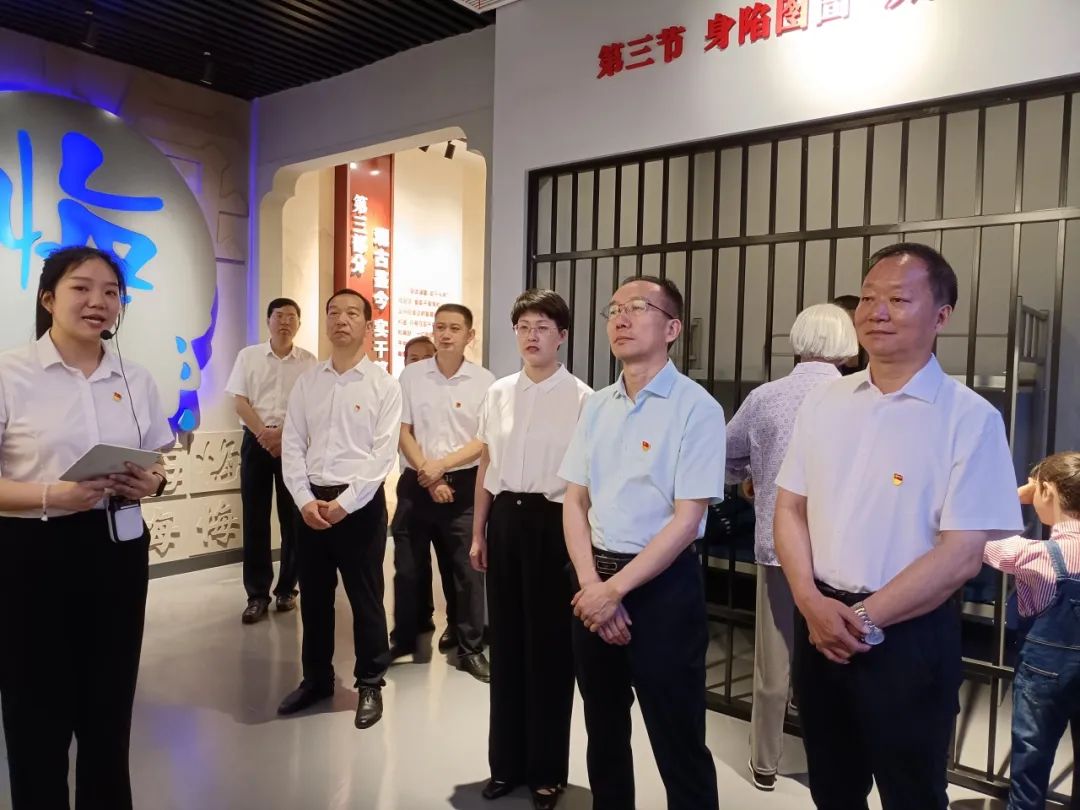 来了!早闻政协|政协委员_新浪财经_新浪网