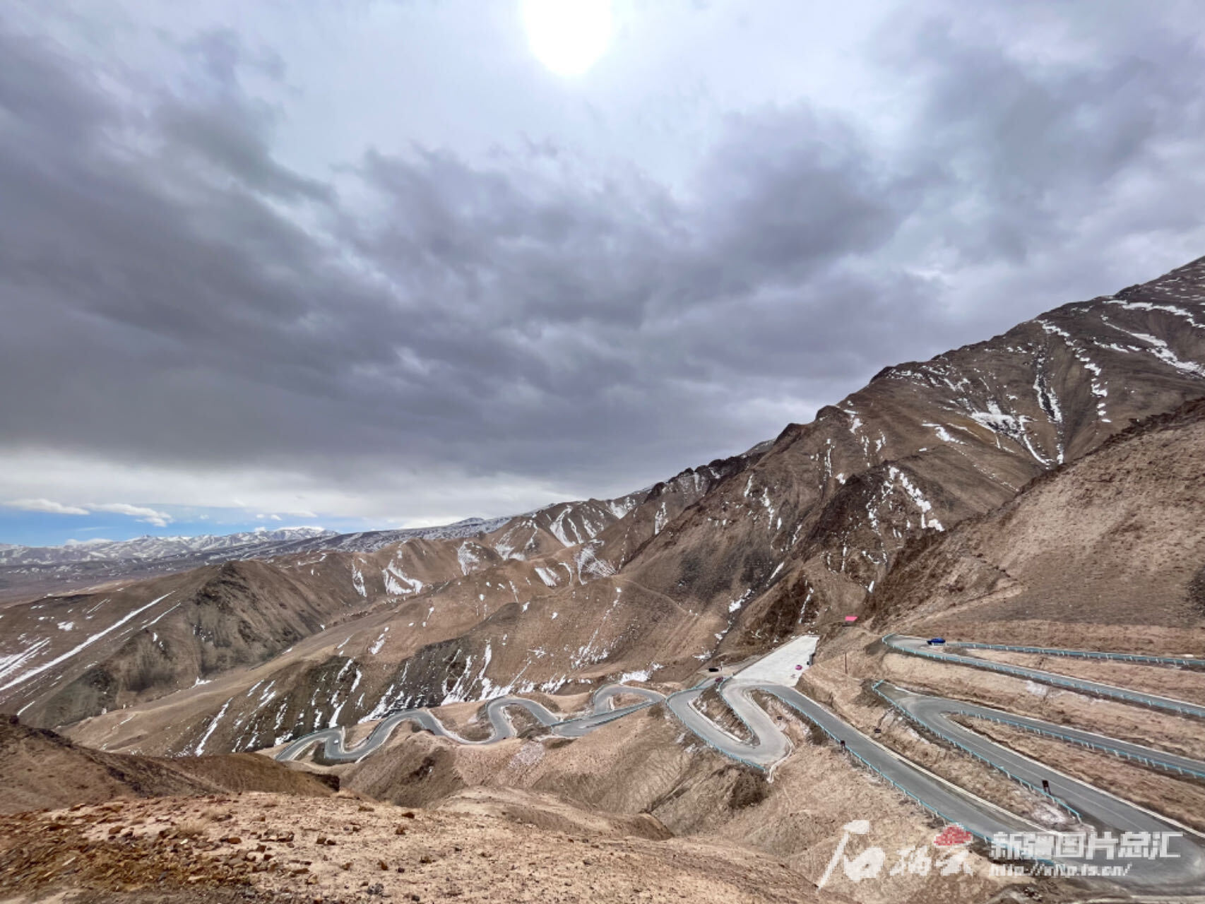 文化中国行·行走美丽新疆丨盘龙古道 一镜到底