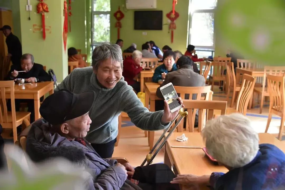 副中心养老观察|居家幸福养老,还需持续"破题"