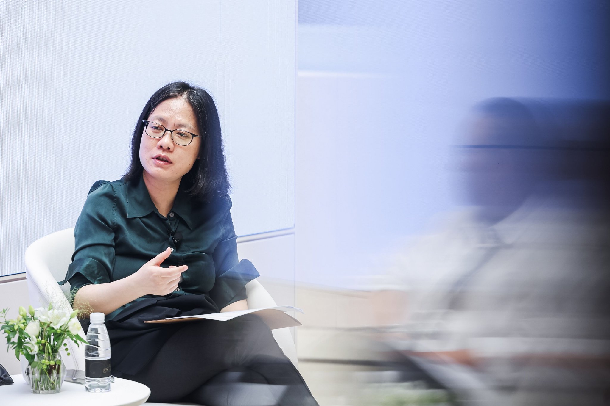 在“创造中的她”论坛上,听女性电影人探讨行业挑战|许鞍华|刘伽茵|戴锦华|不虚此行|滕丛丛_新浪娱乐_新浪新闻