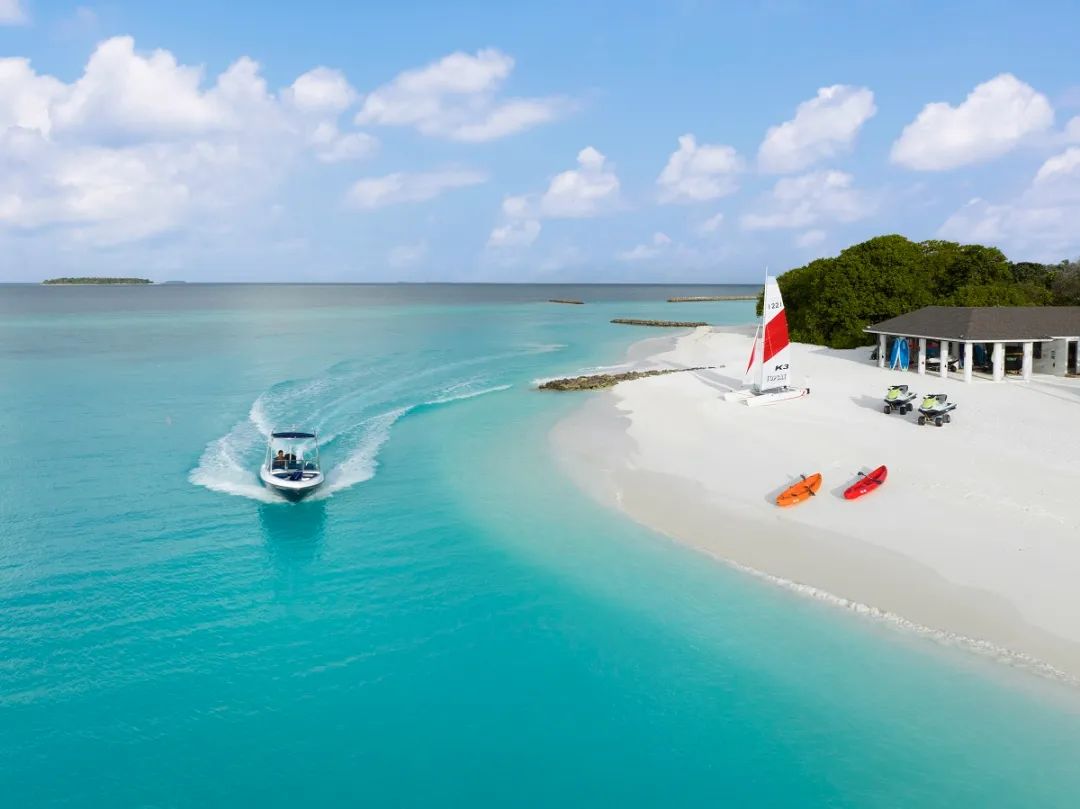 最适合洗去班味的那片海,我找到了|马尔代夫_新浪财经_新浪网