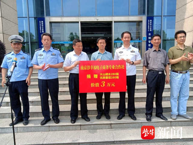 扬子晚报网6月13日讯(记者 郭一鹏 通讯员 王贵桃 邢光理) 炎炎烈日