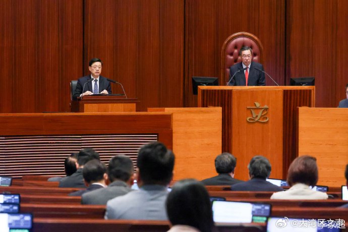 李家超:立法会辩论要体现爱国者治港,共同务实为香港人做成事|李家超|香港|爱国者_新浪新闻