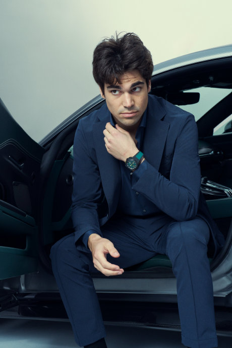 兰斯·斯托尔试驾全新vantage:f1赛道技术的日常演绎