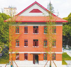 四川师范大学的历史建筑.受访者供图西华师范大学内的川北行署礼堂.