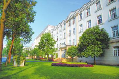 西华师范大学内的川北行署礼堂.李万斌 摄四川师范大学的历史建筑.