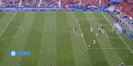 体坛：怎射也不进进了也白进，粽型卢卡库已变流量型前锋