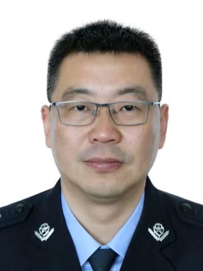 他任安徽一市副市长,公安局局长