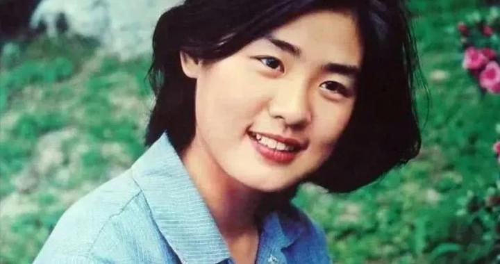 19岁演《牧马人》一夜爆红，经历两段婚姻后，丛珊为何消失30年？|丛珊|牧马人|朱时茂_新浪新闻