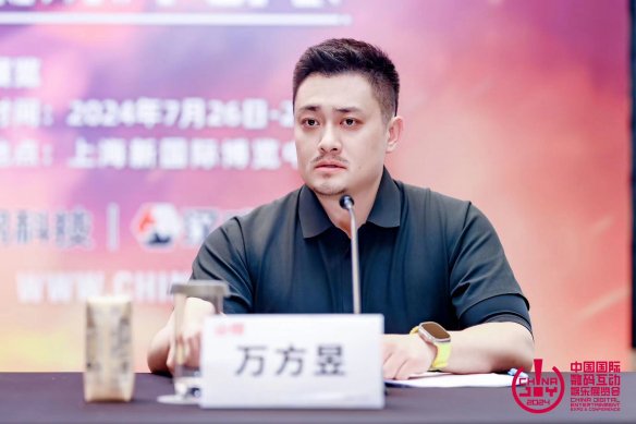 　　上海汉威信恒展览有限公司CEO 万方昱