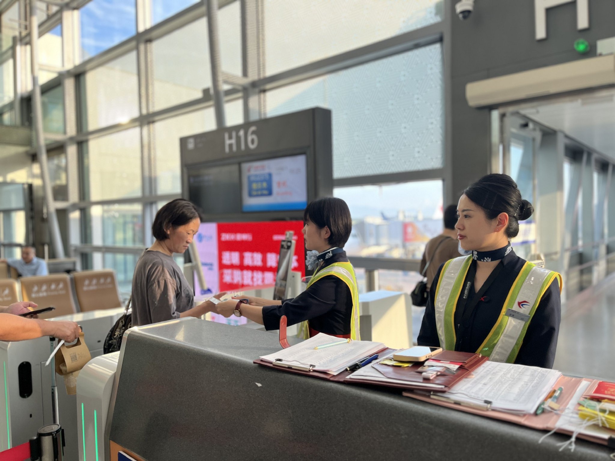 旅客登机. 受访者供图