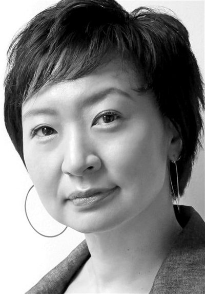 亚裔在美国如何被温情脉脉地歧视?|宣布|少数派的感受|白人|张爱玲|杨紫琼_新浪新闻