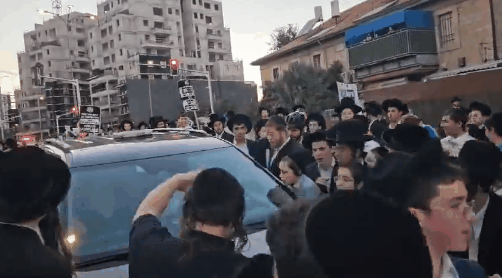 （社交媒体X截图）