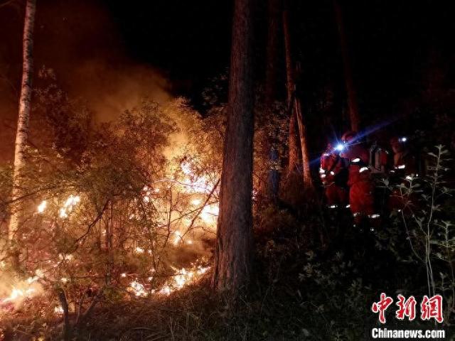 内蒙古大兴安岭北部林区雷击森林火场实现全线合围