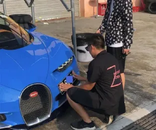 不仅如此,马嘉骏在珠海赛车场上还有一支赛车队,运营一年的加油费用和