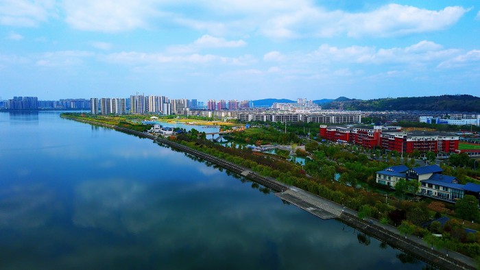 游仙小枧生态湿地公园是qq音乐巅峰音乐节·绵阳站的举办地.高洁 摄