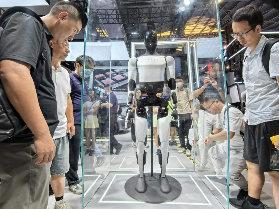 为什么很多老板选择用电销机器人去做销售呢