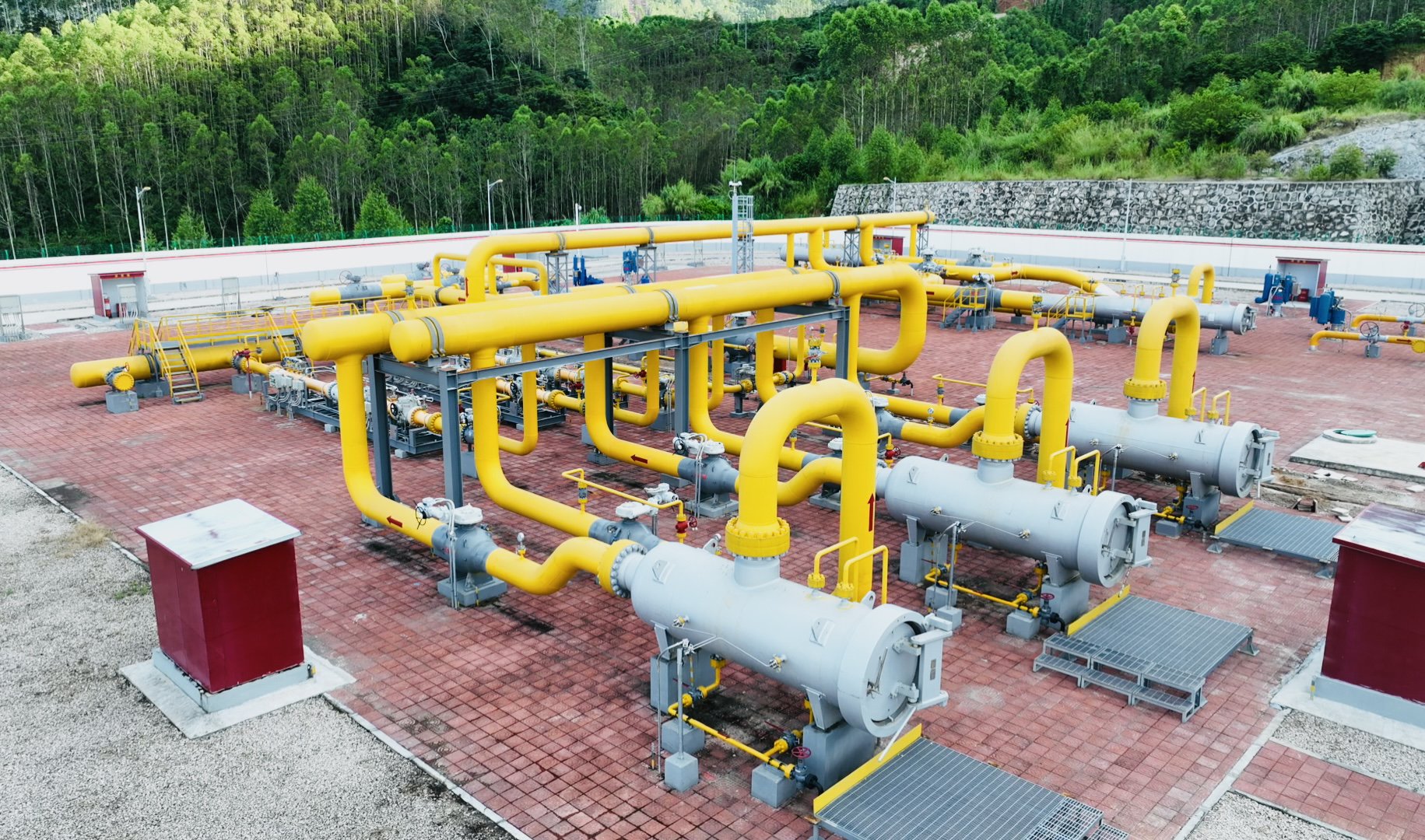 漳州lng外输管道年输气量约42亿立方米.