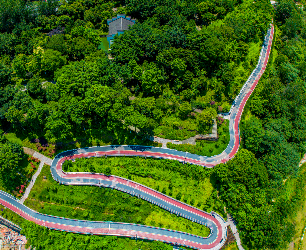 重钢山城崖线步道  钟戈 摄大渡口区还有很多独具特色的公园,比如