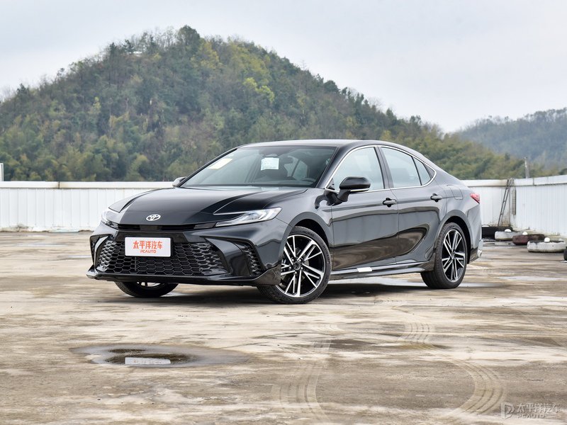 88万起 新款丰田亚洲龙上市 新增2.0l混动 配8155芯片