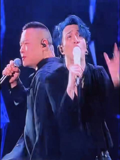薛之谦鸟巢演唱会今日嘉宾岳云鹏 薛之谦 岳云鹏 合作歌曲 《醒来》|薛之谦|岳云鹏|演唱会_新浪新闻